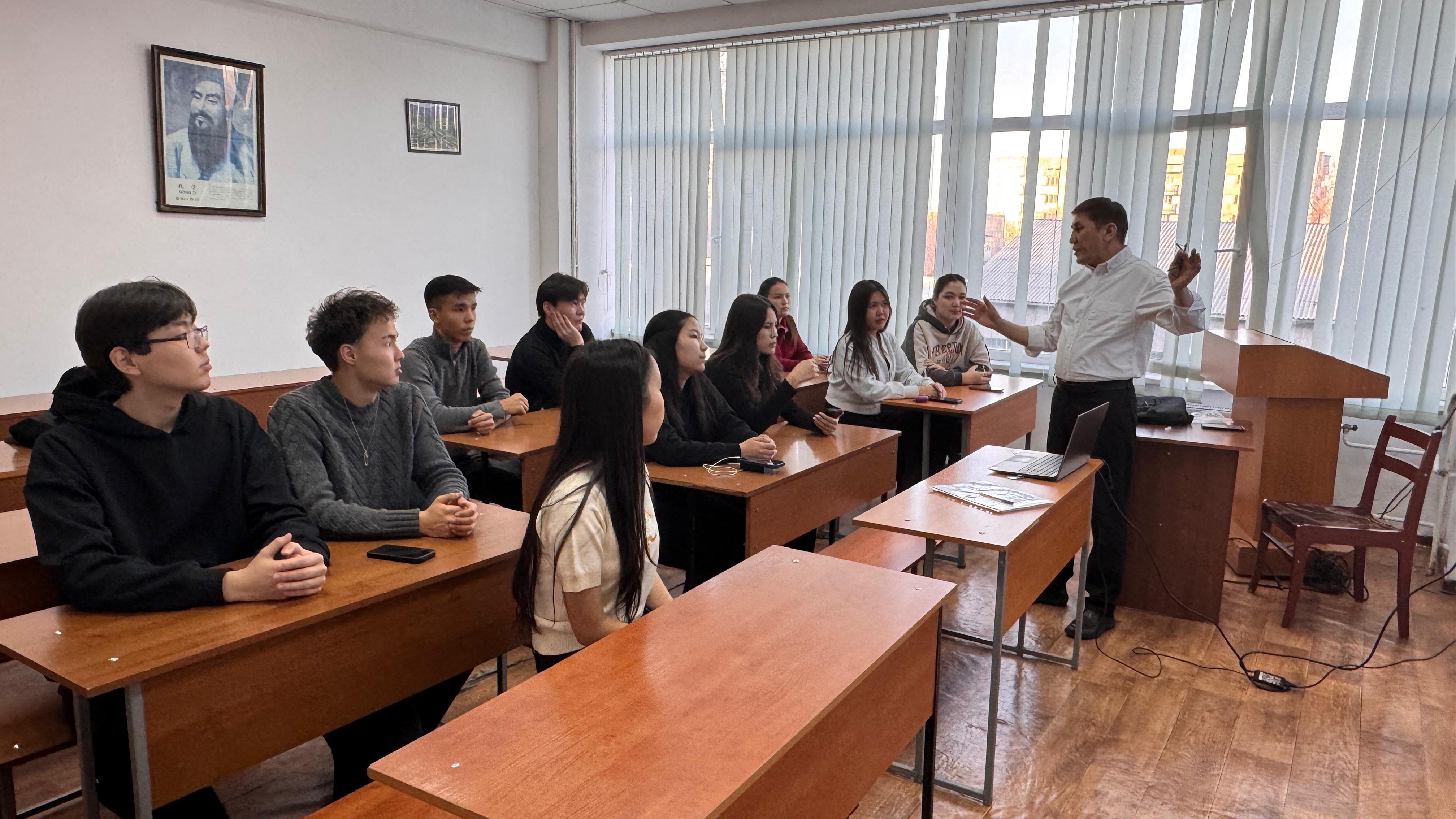 «Жібек жолы» үйірмесінде қызықты дәріс оқылды